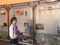Продолжается работа передвижной выставки «Русские миссионеры» в школах Хабаровска