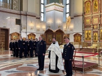В День образования полиции курсанты и офицеры института МВД помолились в главном соборе края