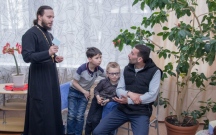 Руководитель миссионерского отдела иеромонах Софроний (Медведенко) посетил детский дом №4 9 апреля 2019 г.