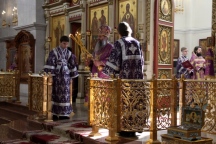 Божественная литургия в Спасо-Преображенском кафедральном соборе 16 апреля 2020 г.