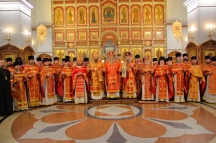 Во вторник Светлой седмицы митрополит Артемий возглавил Божественную литургию в кафедральном соборе Хабаровска 26 апреля 2022 года