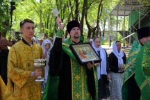 На территории хабаровского интерната состоялся Крестный ход 14 июня 2022 года