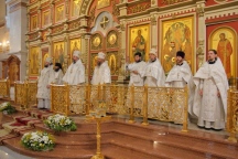 В праздник Преображения Господня митрополит Артемий совершил Божественную литургию в сослужении трех архиереев 19 августа 2022 года